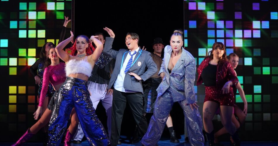 DarlingtonOS cast of Everybody's Talking About Jamie - credit Scot Akoz Photography